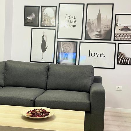 Lovely Apartment ติรานา ภายนอก รูปภาพ