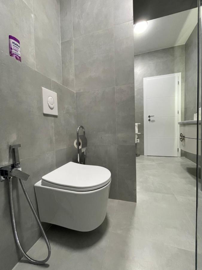 Lovely Apartment ติรานา ภายนอก รูปภาพ